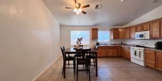 3 Br 2Ba House with Garage and fenced yard**FURNISHED** Gallery 8