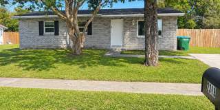 1ST MONTH FREE RENT 3 Bed 1 Bath Home | Pet Friendly | Fenced Yard | Washer Dryer Hook Ups | Section 8 Welcomed 1ST MONTH FREE RENT 3 Bed 1 Bath Home | Pet Friendly | Fenced Yard | Washer Dryer Hook Ups | Section 8 Welcomed Gallery 1