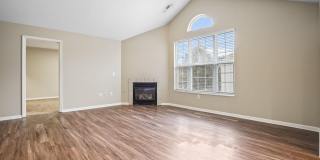 5027 Stratford Pine Lane Gallery 8