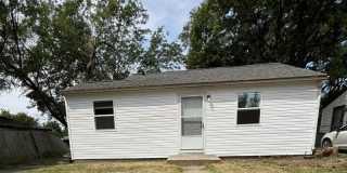 2221 N 31st St Gallery 1