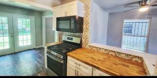 527 VALLEY PARK DR Gallery 4