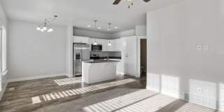 219 West Silver Springs Drive Gallery 10