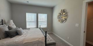 Modern 3-Level Townhome for Rent | Prime SW Charlotte Location Gallery 6