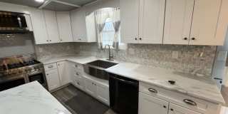 Beautifully remodeled 3 bedroom, 2.5 bath, 2 car garage Gallery 7