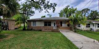ADORABLE 3 Bedroom, 1 Bath  Block House with a fenced yard in Lakeland *Available Now* Gallery 3