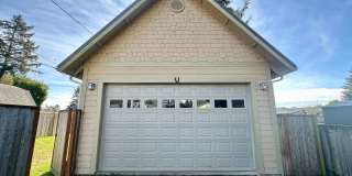 Bright  Sweet 1 Bedroom + Bonus Loft Home in McKinleyville Gallery 1