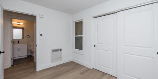 737 PINE Gallery 24