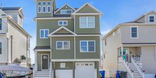 411 Harding Avenue Gallery 1