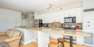 330 N Jefferson Street unit: 1405 Gallery 7