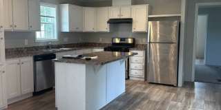 921 Peacock Lane Gallery 1