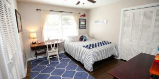 Fully renovated ranch with finished basement, flat fenced in backyard, walking distance to Canton St., Roswell Gallery 19
