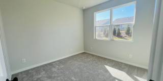 Room in 4 Bedroom Home at Munsing Dr Gallery 18