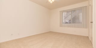 Highland Creek Apartment Homes Gallery 24