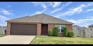 885 Northwest Evans Circle Gallery 1