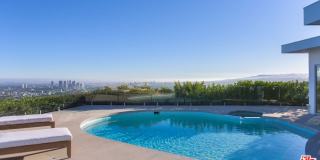 1542 Blue Jay Way Gallery 1