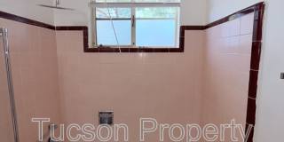 2831 E Adams Street Gallery 9