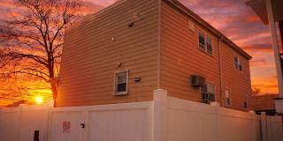 300 CATOR AVE Gallery 21