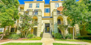 OC: Spacious 2BD/2.5BA Condo in Irvine with Resort-Style Amenities, Private Balcony & In-Unit Laundry & 2 Parking Spaces Gallery 25