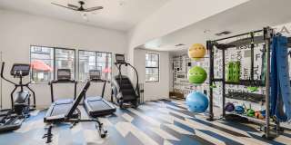 Mandarina Apartment Homes Gallery 11
