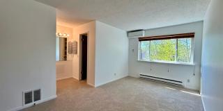 Beautiful & Bright 2-Bedroom + Office Corner Condo in North Boulder Gallery 28
