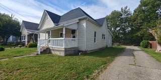 3 Bed with Fenced in Backyard Gallery 1