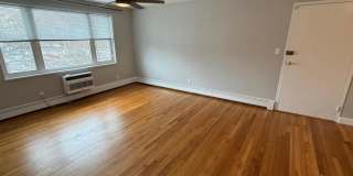 21 Warren St. Gallery 1