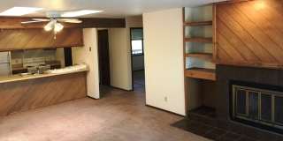 Bright and spacious two Bedroom one Bath, big deck, great location! (34th) Gallery 12