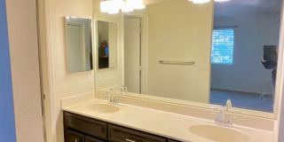 Northgate Village -  3 bedroom, 2.5 bath Townhouse! Gallery 12