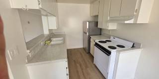 Belmont Shore- rent reduction-condo 4 blocks to beach just off of Second St. Gallery 27