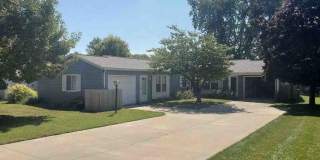 218 Henry St Gallery 1