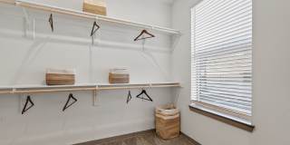 Refinery at Pointe17 Gallery 18