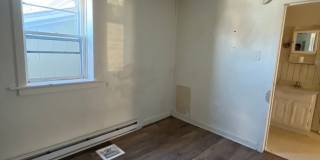 109-111 S Walnut Street Gallery 9