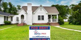 3 Bed 2 Bath Home Within Walking Distance to Tech! Gallery 1