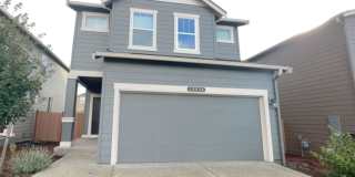 Fabulous 4-bedroom home in desirable Lipoma Firs Community of Puyallup!! Gallery 1