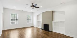 6914 N Sheridan Road Gallery 2