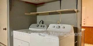 1421 Garden Path Gallery 16