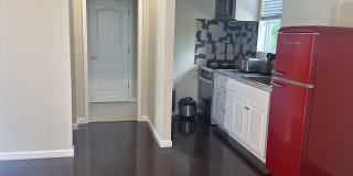 35 Peacock Circle Gallery 3