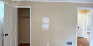 Charming Ranch Home in Morton Meadows – Updated & Full of Character Gallery 16