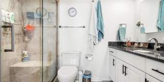 410 W 7th Street unit: 1023 Gallery 18