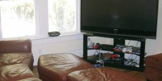 Huge 3 Bedroom, 1 Bathroom Apartment Steps From UF in Fifth Avenue Gallery 19