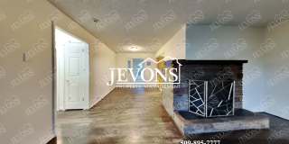 Enjoy the new appliances in this lovely single-family home located in the heart of Tacoma Gallery 6