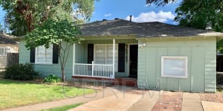 2707 30th Street Gallery 1