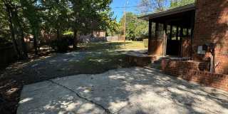 Live at the Center of Modern Conveniences & Entertainment.(500.00 off first full months rent) Live at the Center of Modern Conveniences & Entertainment.(500.00 off first full months rent) Gallery 15