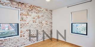 Bright Top-Floor 2/1 Condo in Prime Midtown Gallery 6