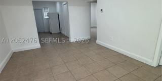 1951 NE 167th St Gallery 4