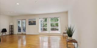 ONE LEVEL LIVING!! in Potomac 4-5 bed 4 baths / Close in Potomac Gallery 25