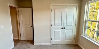 Elegant Townhome located in Ballantyne! Gallery 35