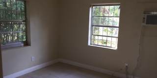 Large 3-2 with a carport Gallery 18