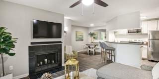 Timberwalk at Mandarin Gallery 12