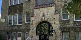 Charming Brick Historic Apartment in the Heart of Vibrant Hamline-Midway Gallery 20
